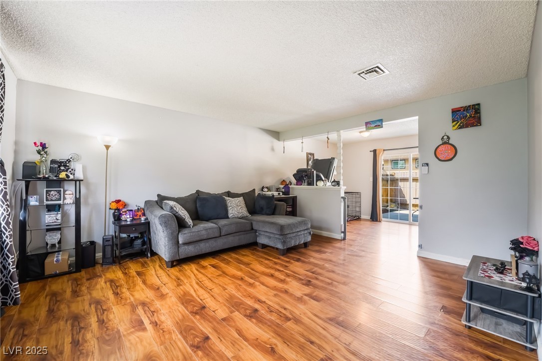 6135 Meadowgrass Lane