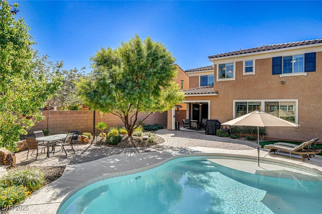 2540 Sable Ridge Street