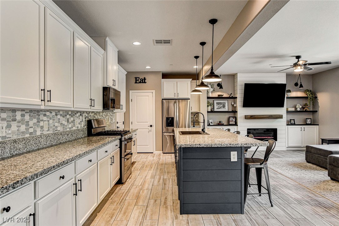 2540 Sable Ridge Street