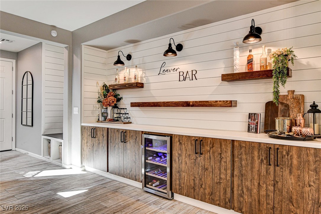 2540 Sable Ridge Street