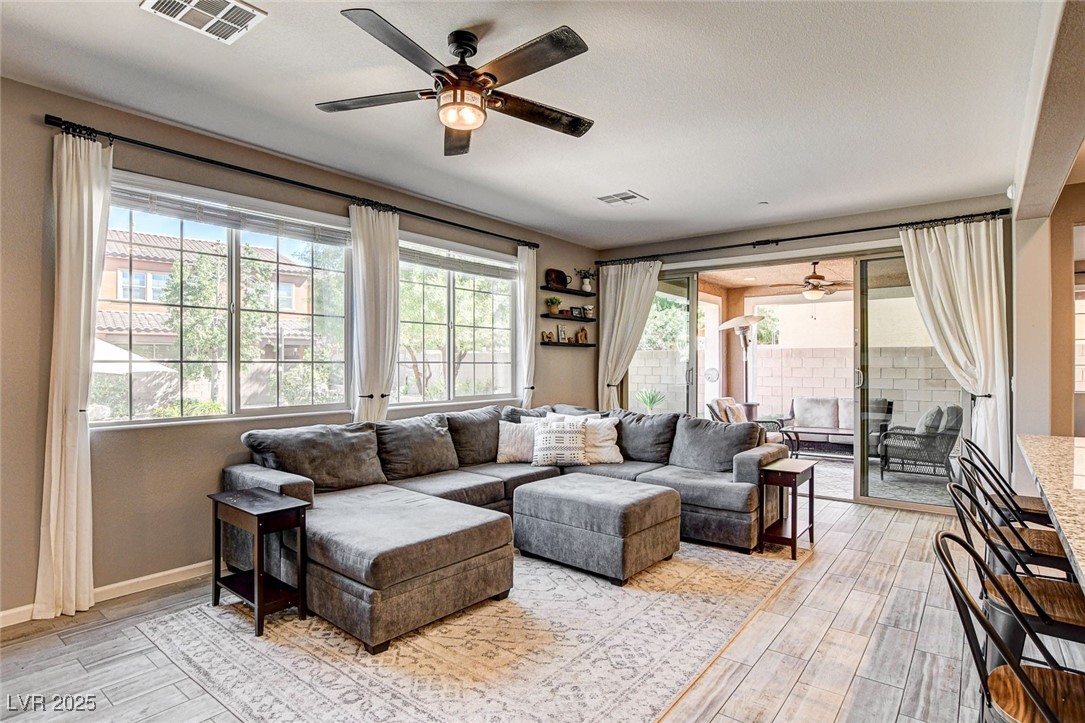 2540 Sable Ridge Street