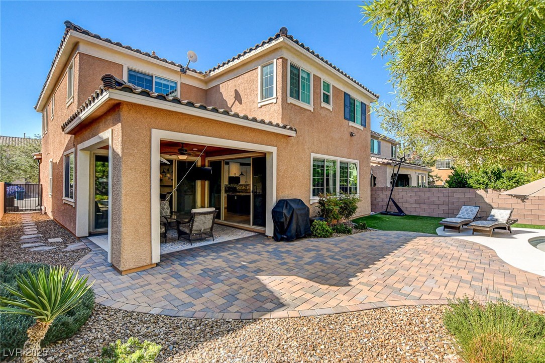 2540 Sable Ridge Street