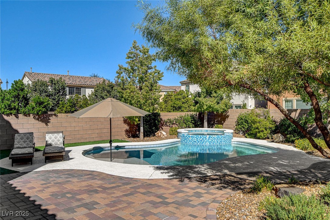 2540 Sable Ridge Street