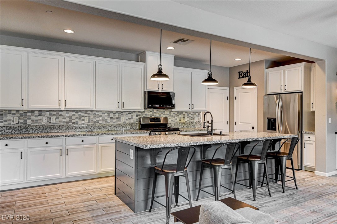 2540 Sable Ridge Street