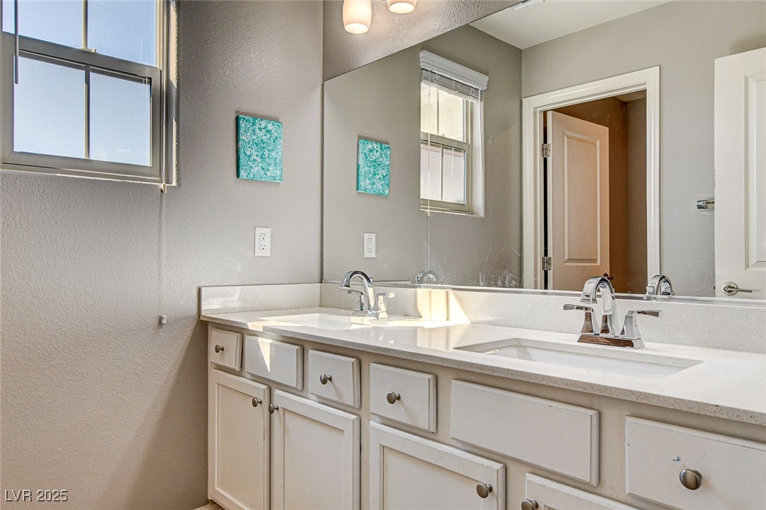 2540 Sable Ridge Street