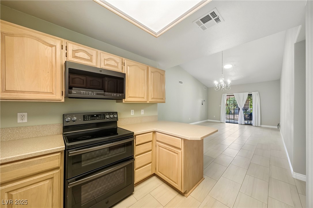 2851 South Valley View Boulevard 1039