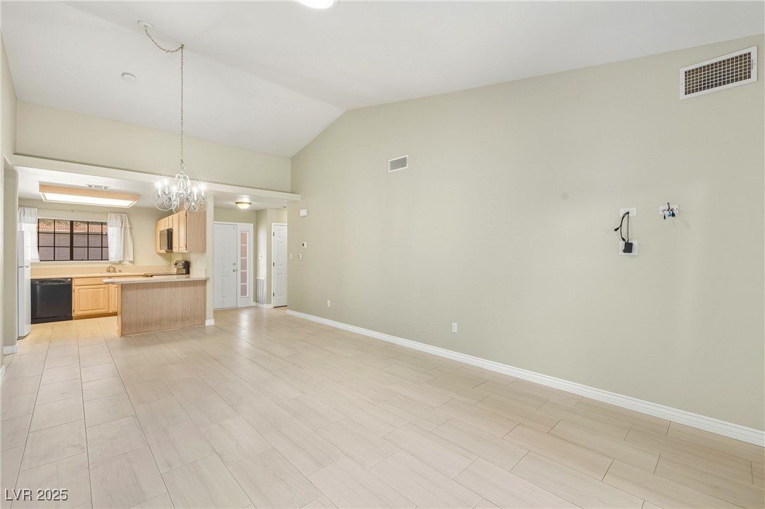 2851 South Valley View Boulevard 1039