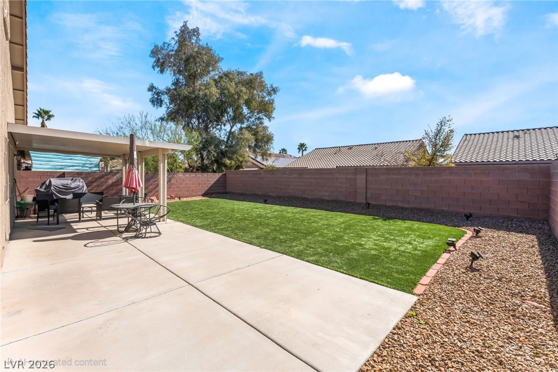 5949 Pavilion Lakes Avenue