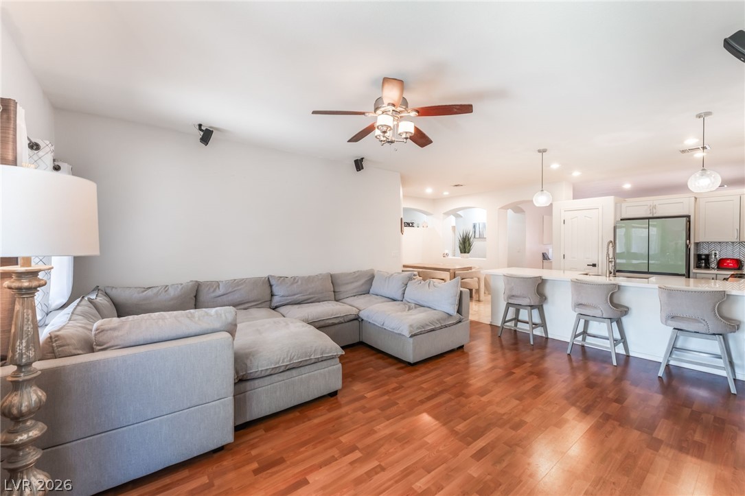 5949 Pavilion Lakes Avenue