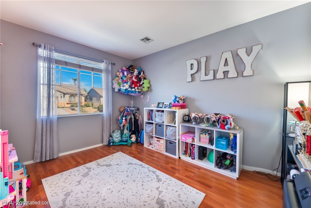 5949 Pavilion Lakes Avenue