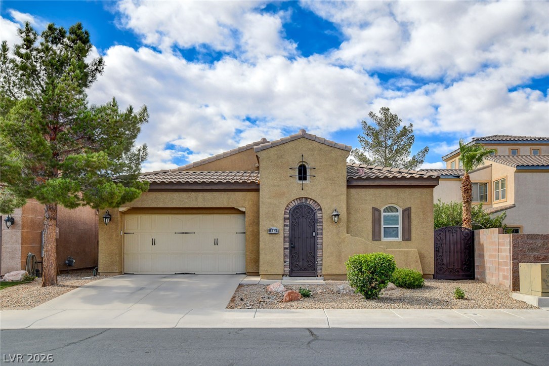 542 Via Ripagrande Avenue