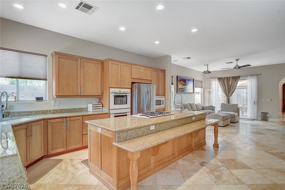 542 Via Ripagrande Avenue