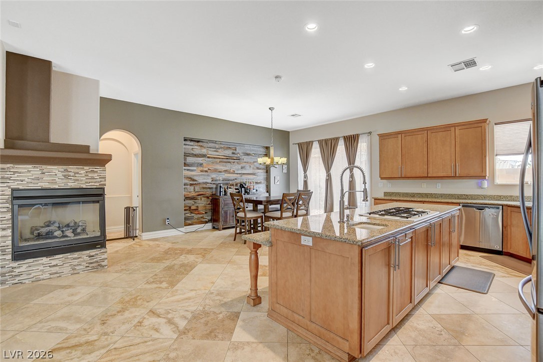 542 Via Ripagrande Avenue