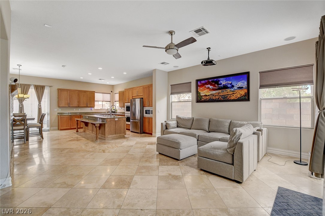 542 Via Ripagrande Avenue