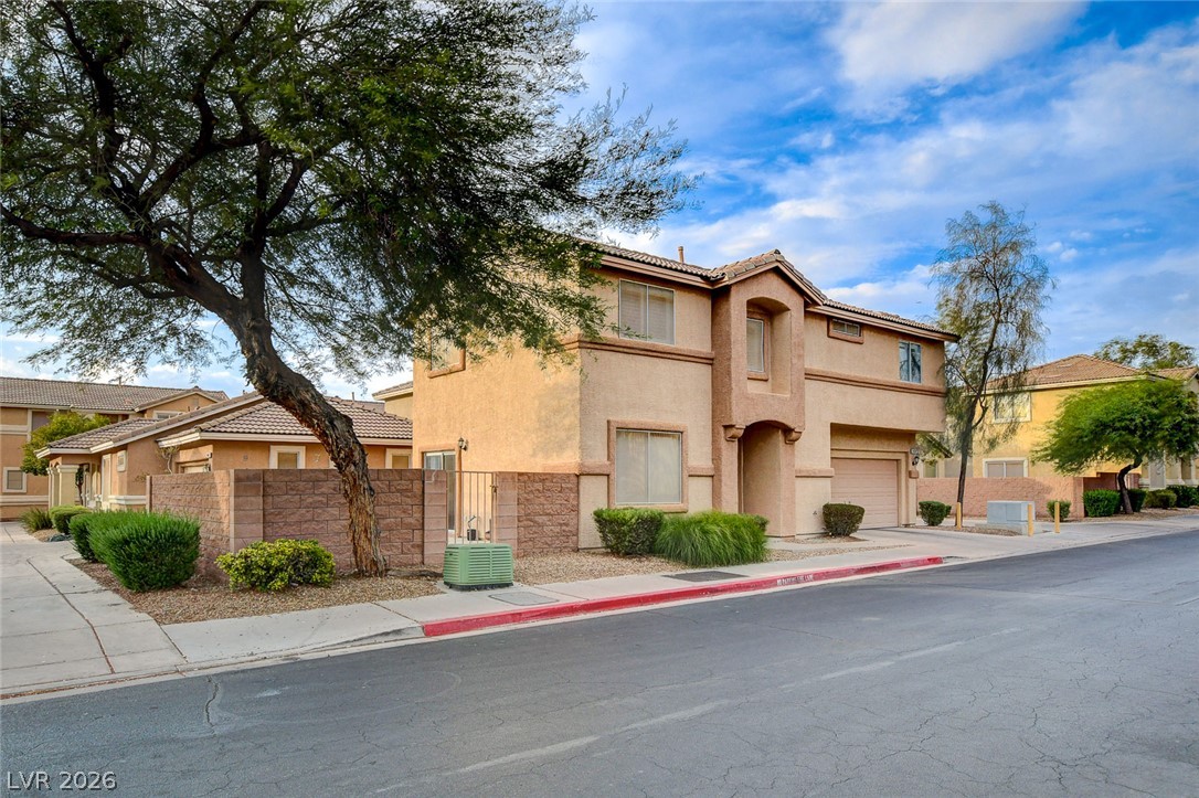 1438 Summer Glow Avenue