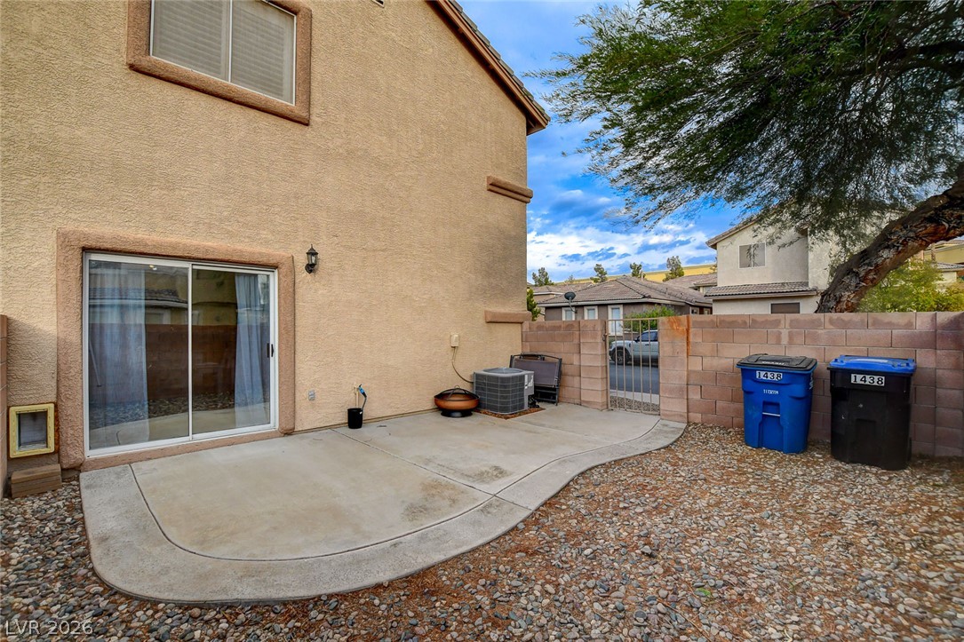 1438 Summer Glow Avenue