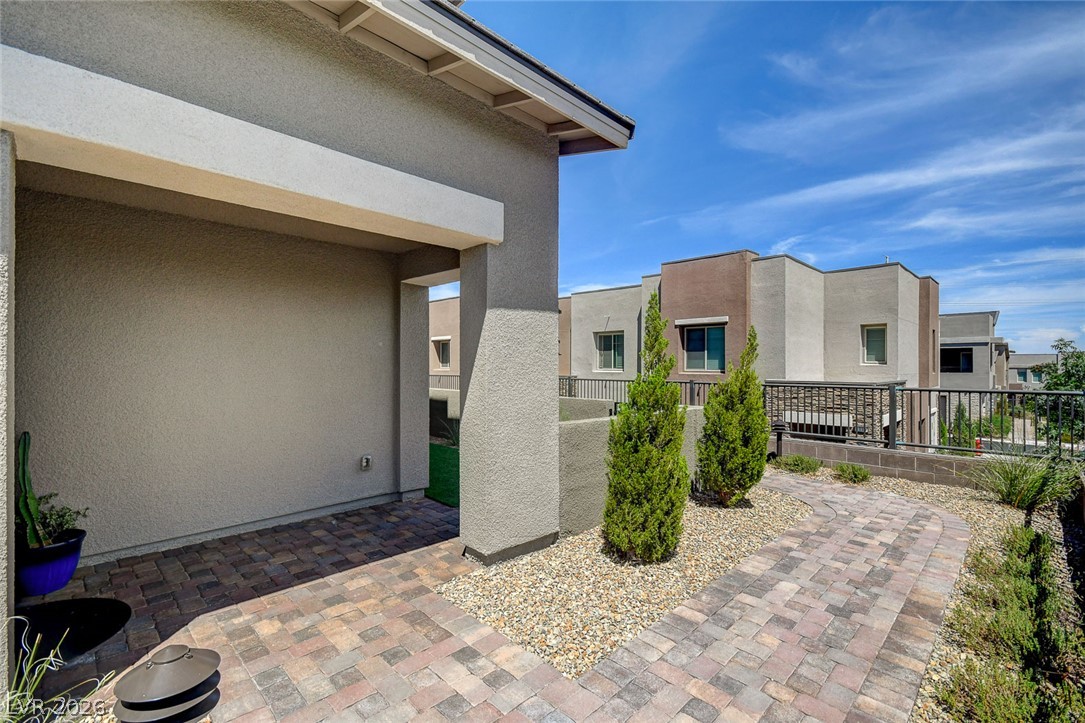 600 North Carriage Hill Drive 1039