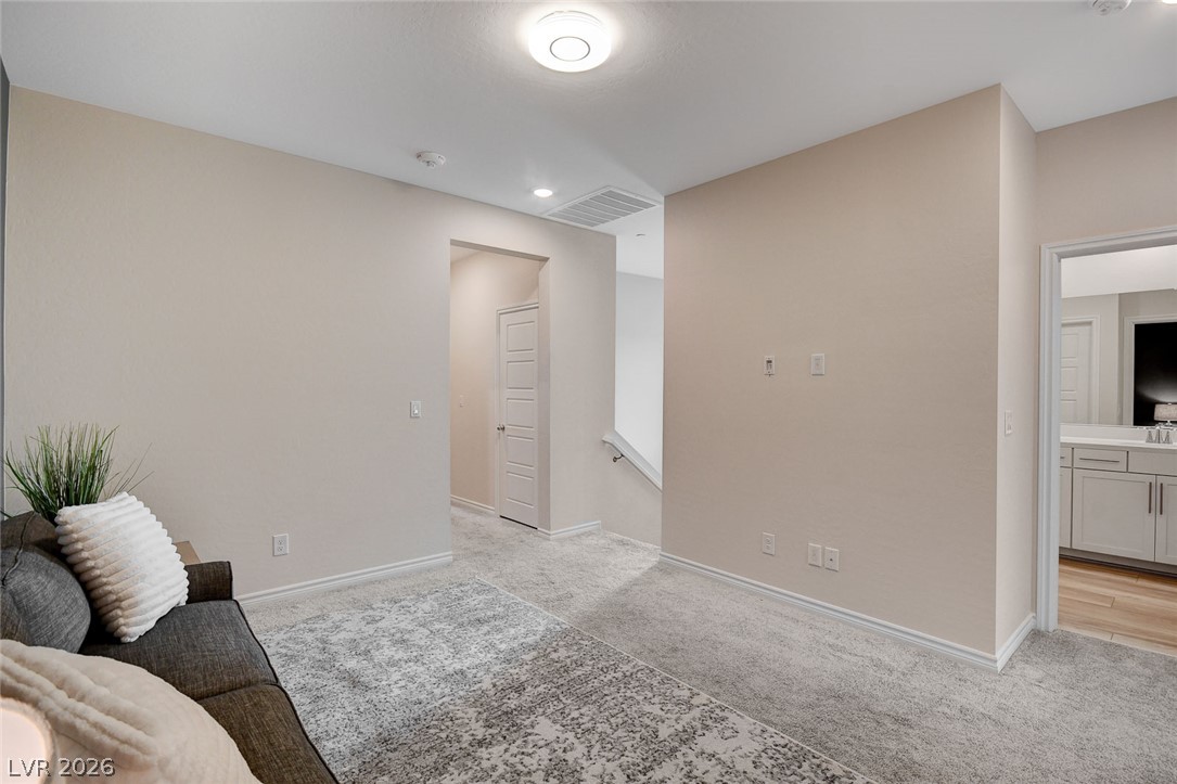 600 North Carriage Hill Drive 1039