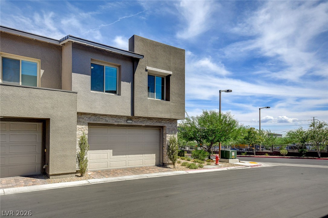 600 North Carriage Hill Drive 1039