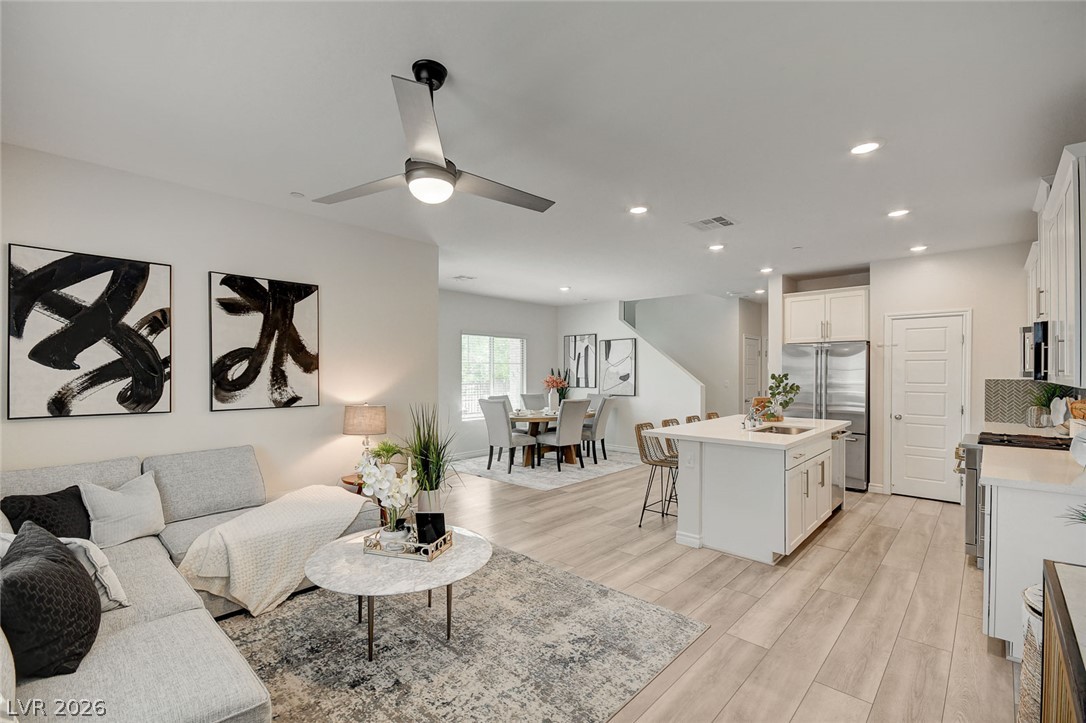600 North Carriage Hill Drive 1039