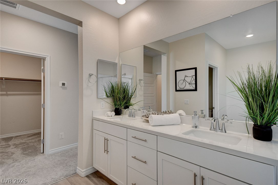 600 North Carriage Hill Drive 1039