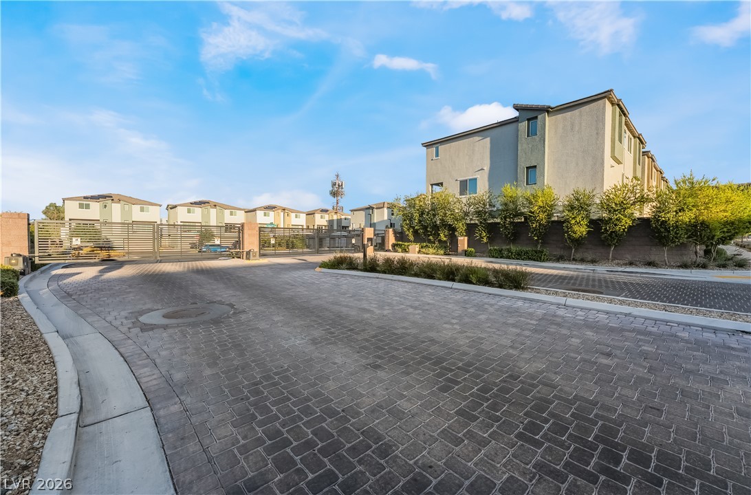 6818 Truffle Gray Street