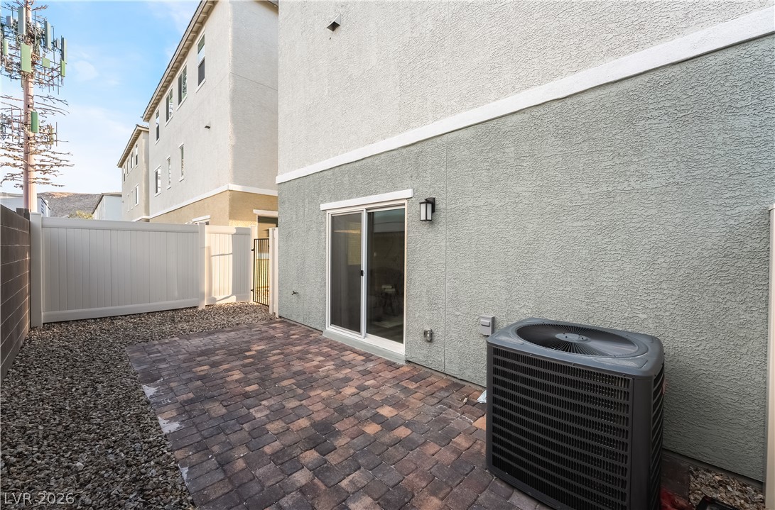 6818 Truffle Gray Street
