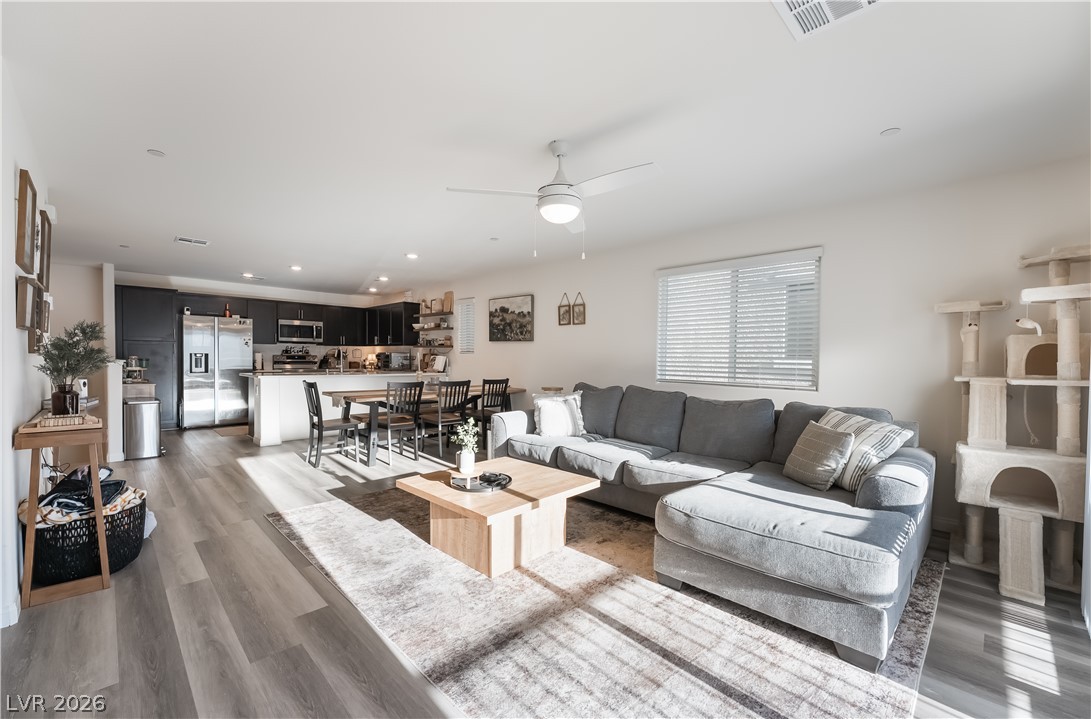 6818 Truffle Gray Street
