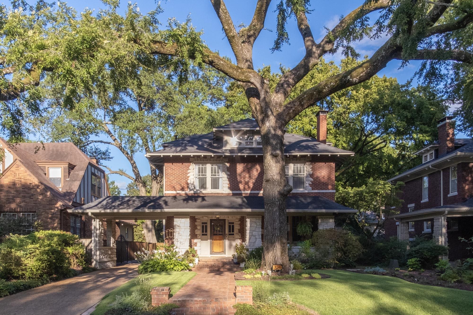 324 BUENA VISTA PL