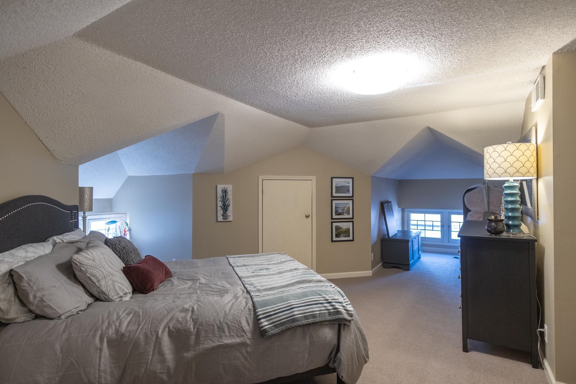 324 BUENA VISTA PL