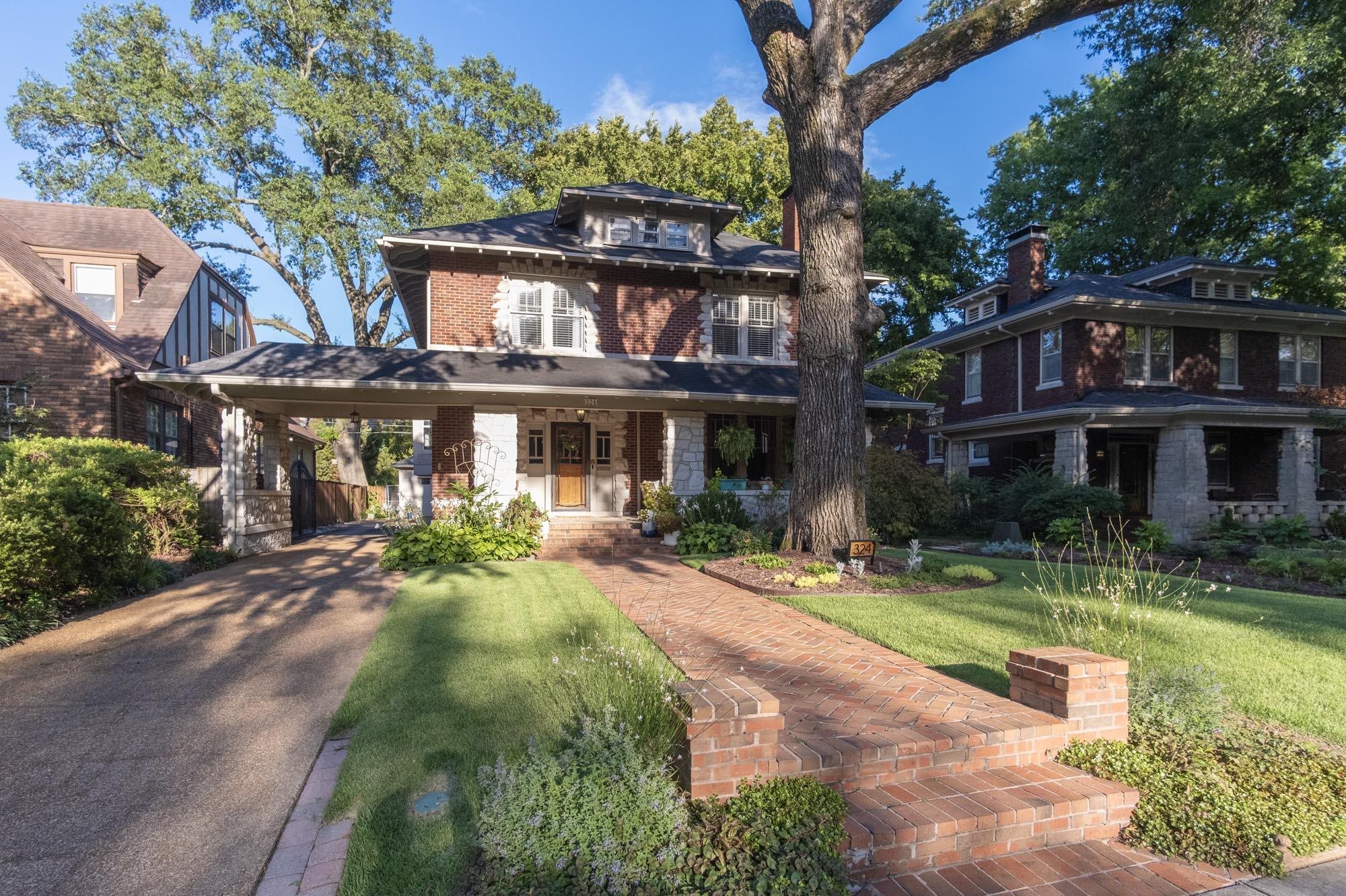 324 BUENA VISTA PL