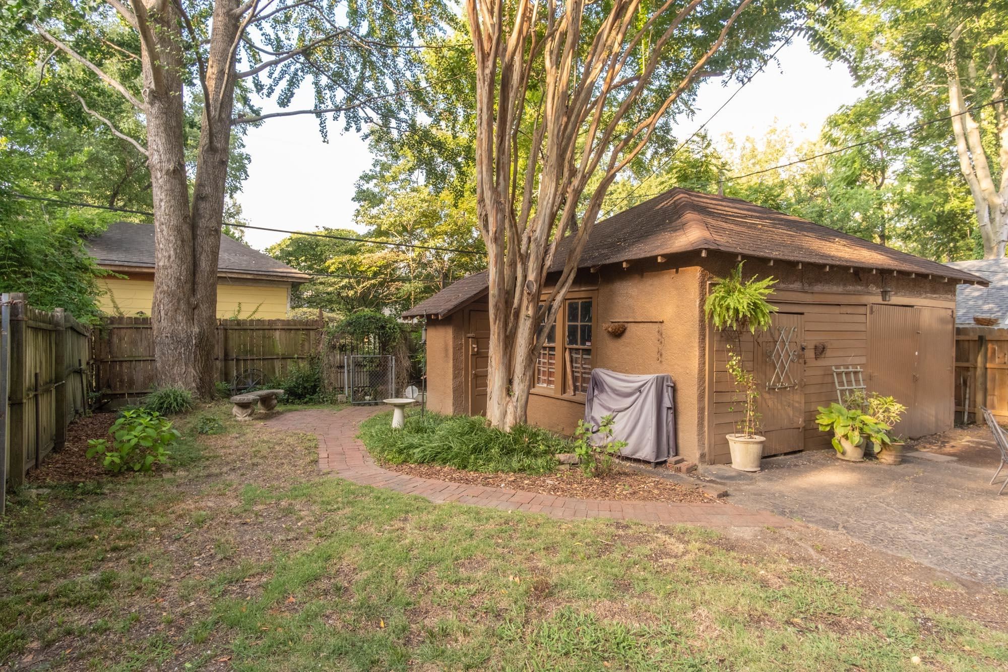 1406 VINTON AVE