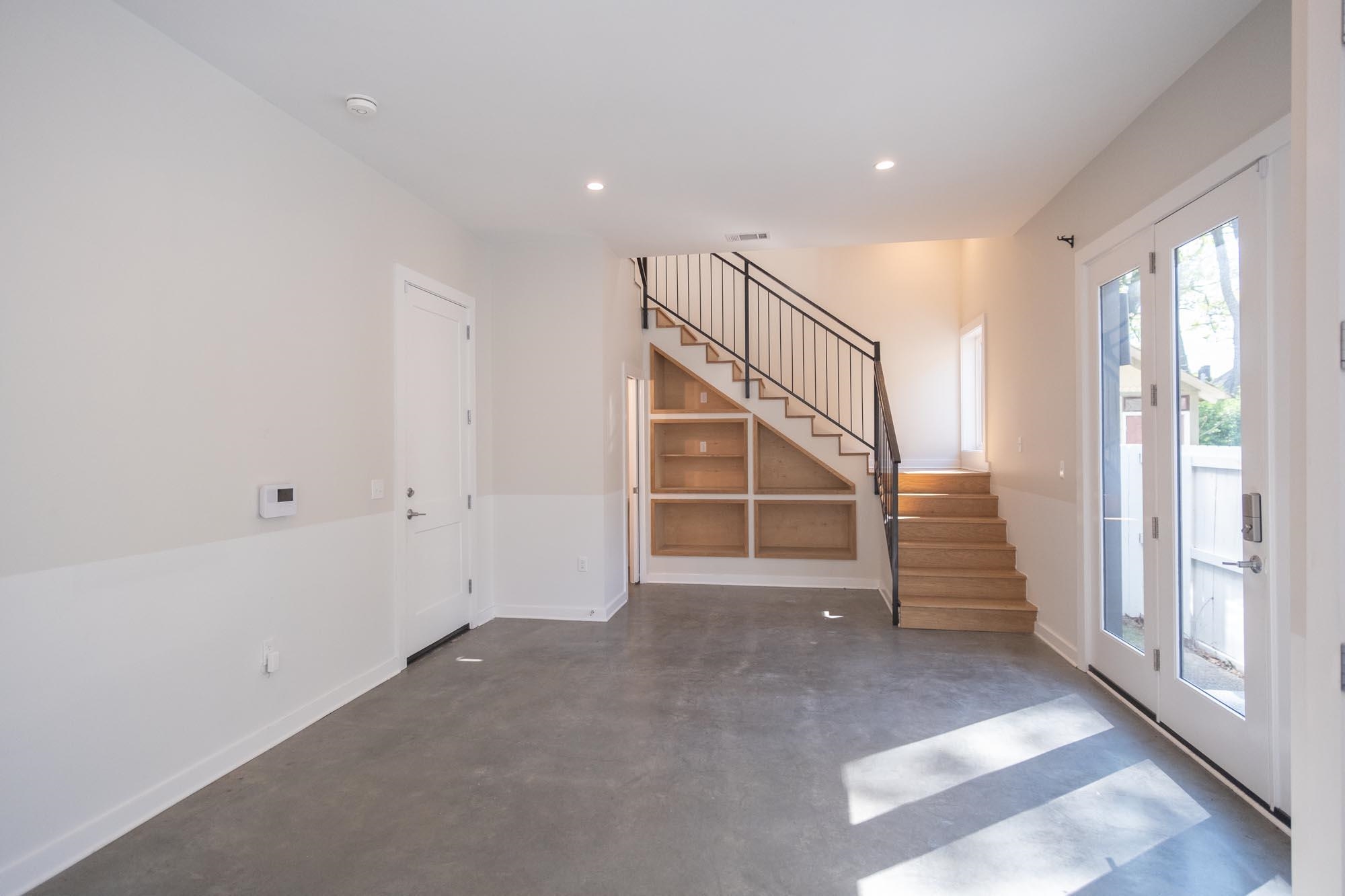 2119 JEFFERSON AVE