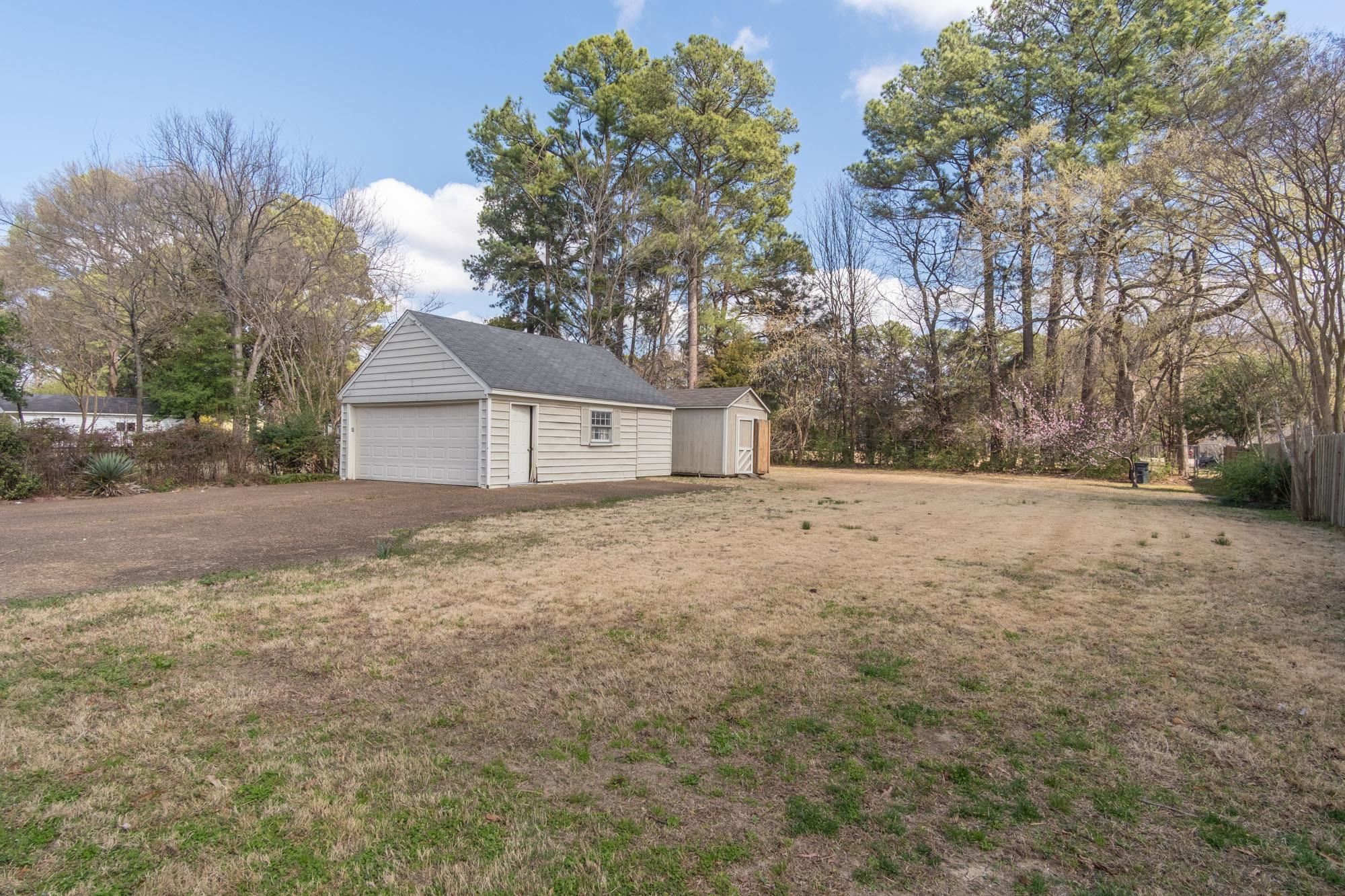 2520 MOORE RD