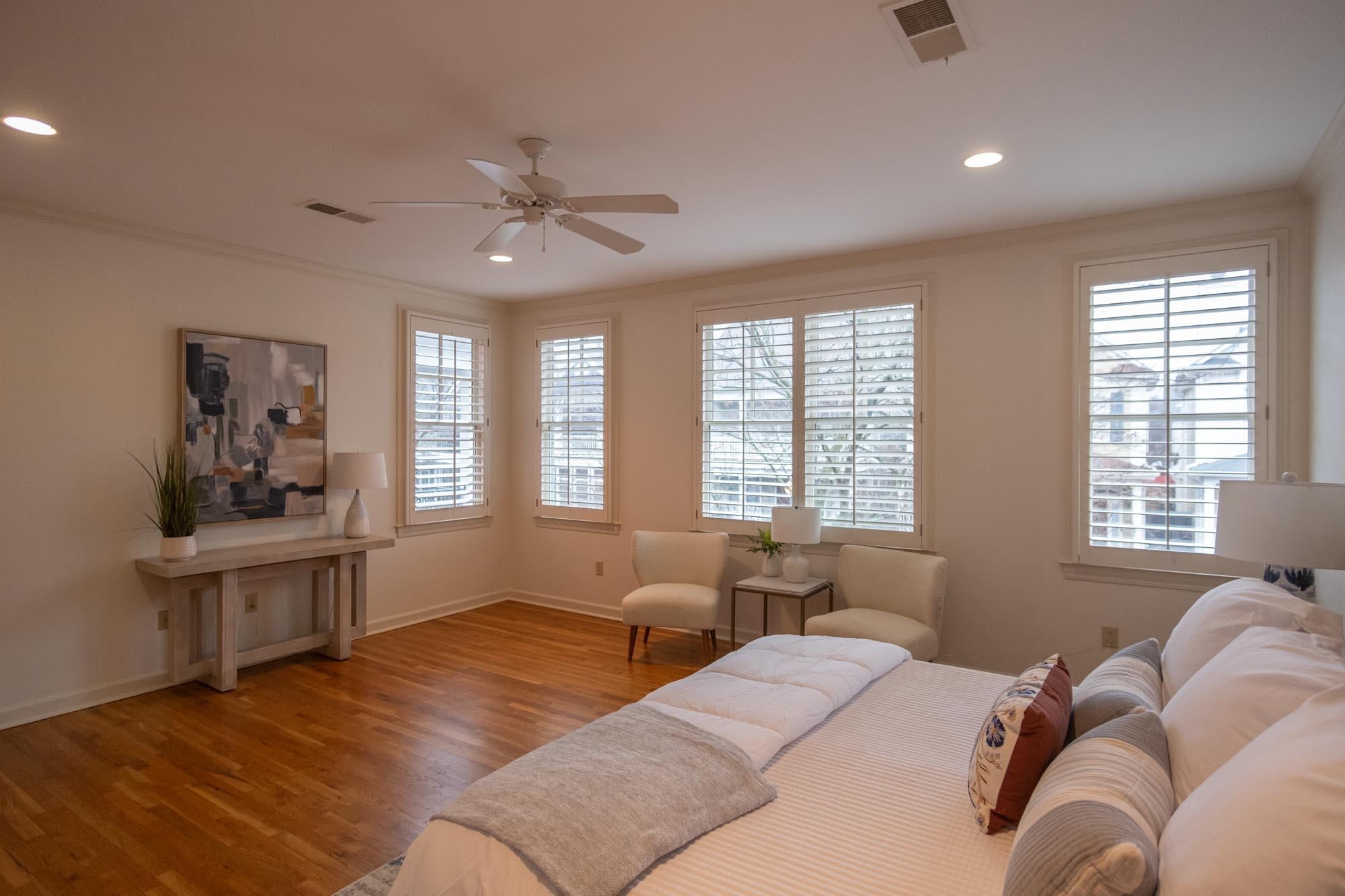 556 RIENZI DR