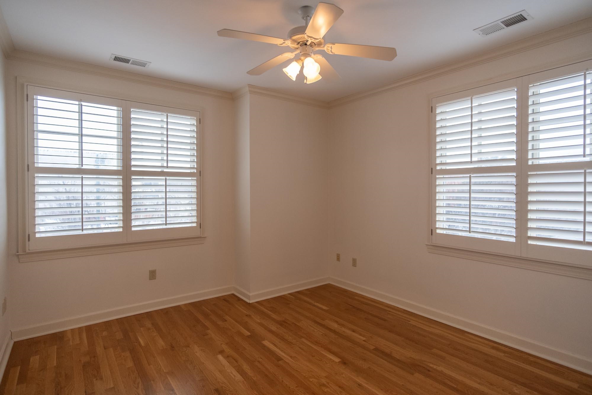 556 RIENZI DR