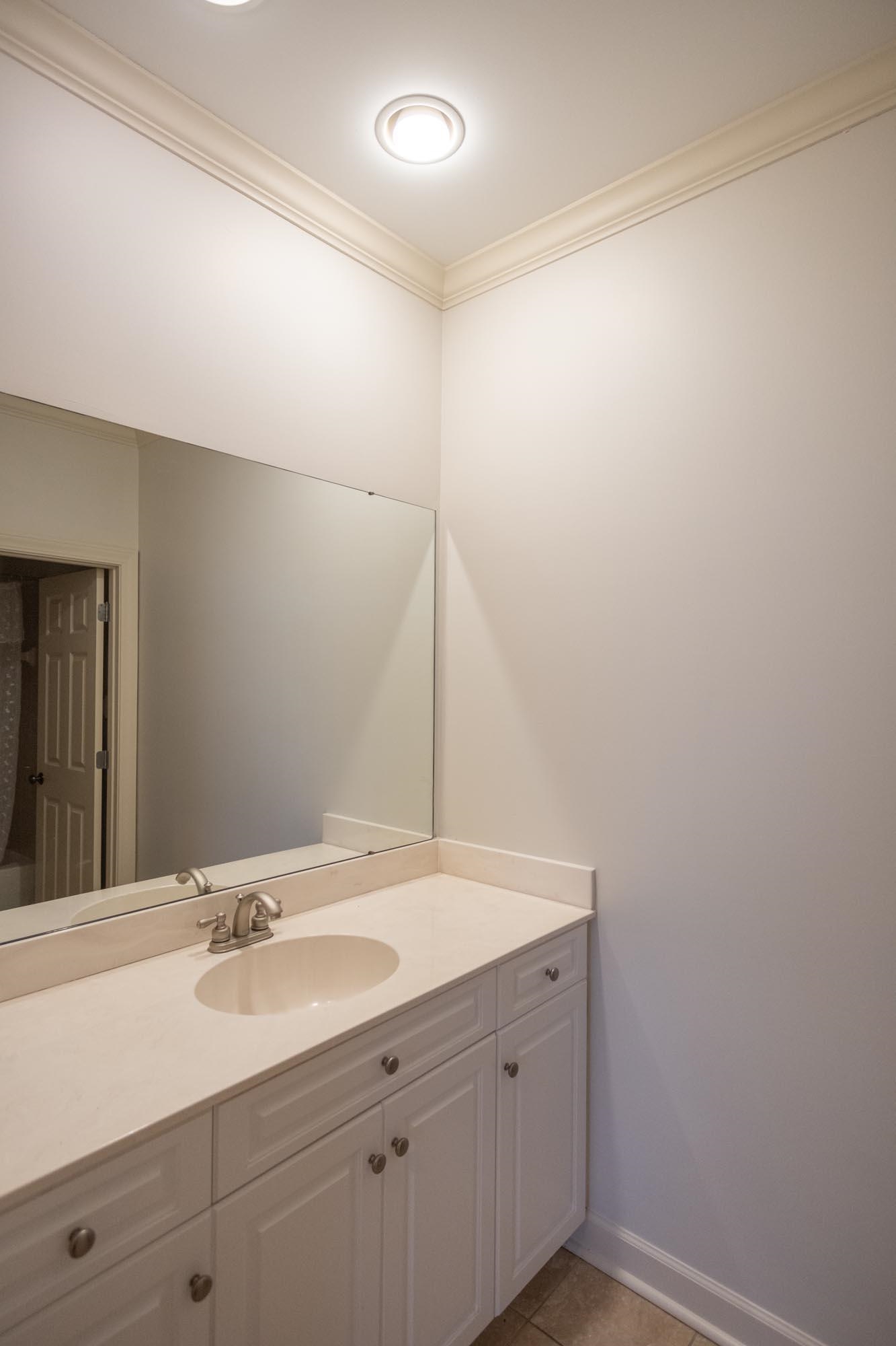 556 RIENZI DR