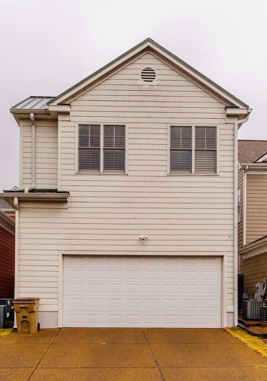 556 RIENZI DR