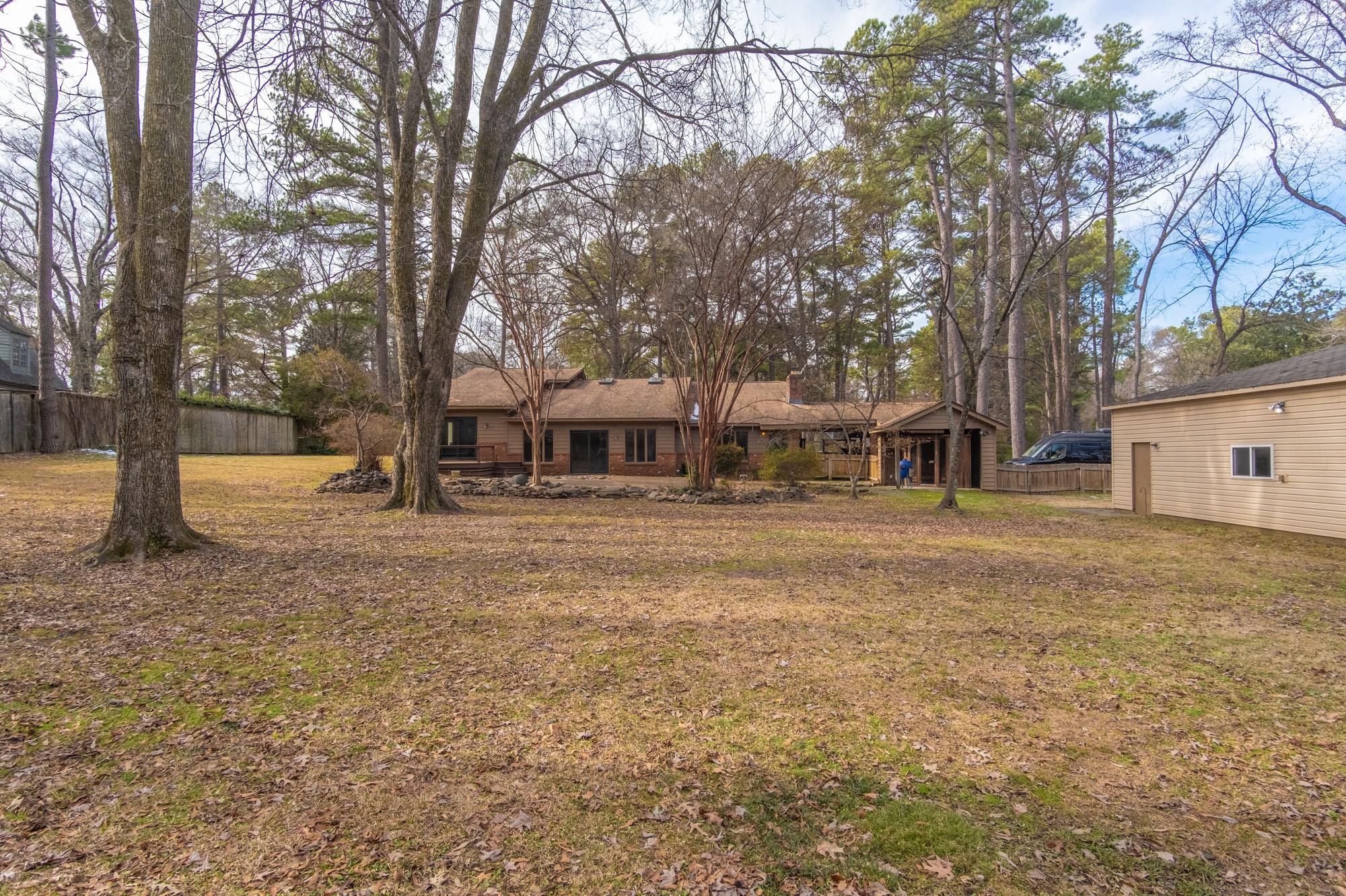 598 VALLEYBROOK DR