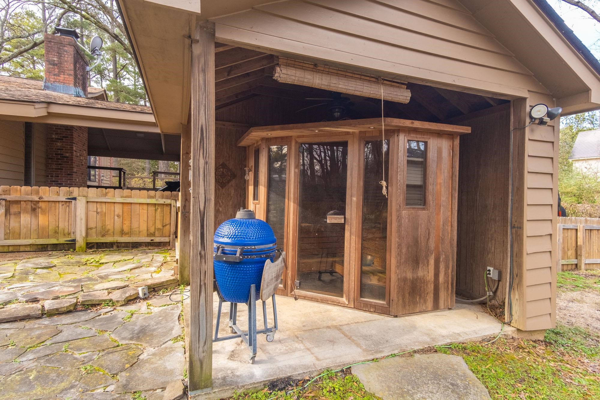 598 VALLEYBROOK DR