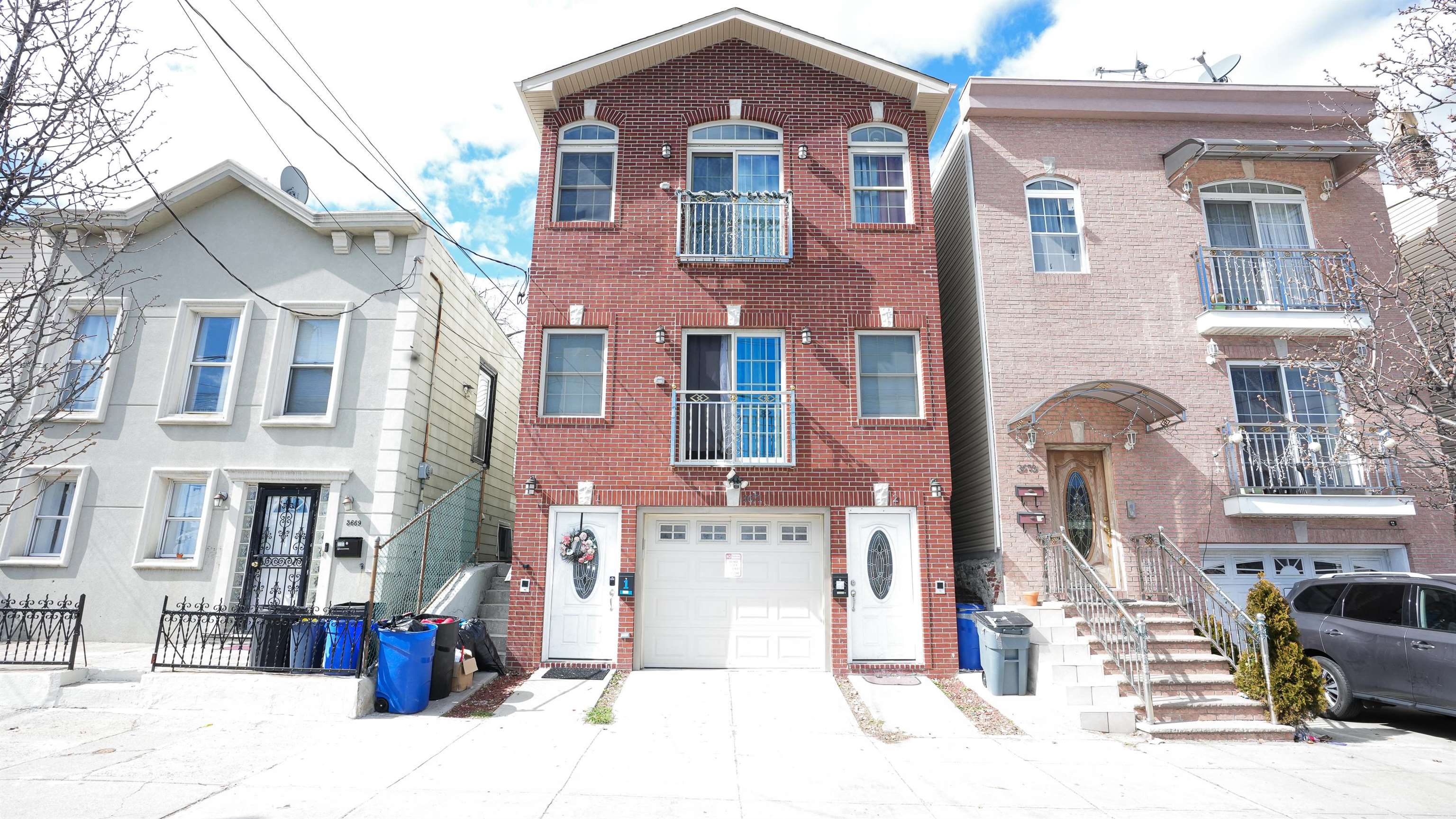 3671 KENNEDY BLVD