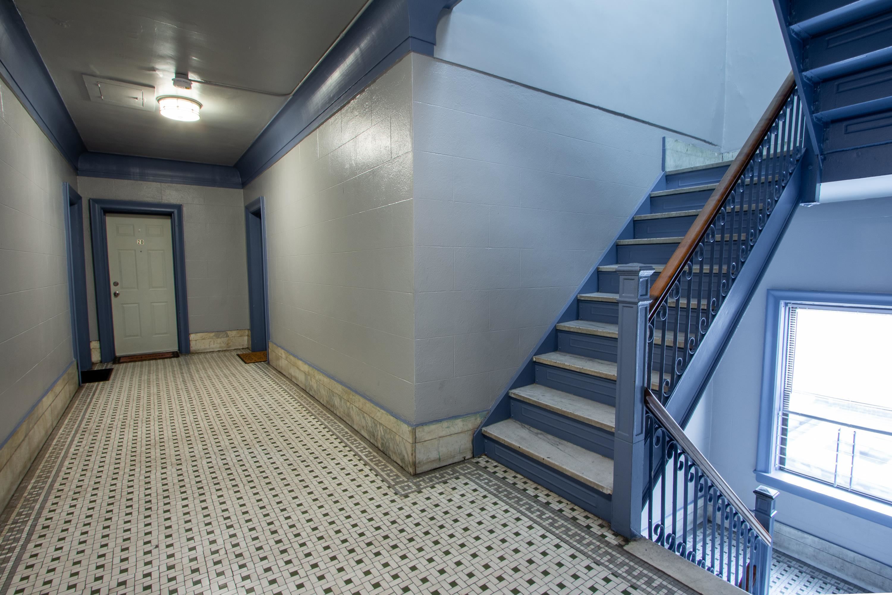 179 MANHATTAN AVE Unit: 2D
