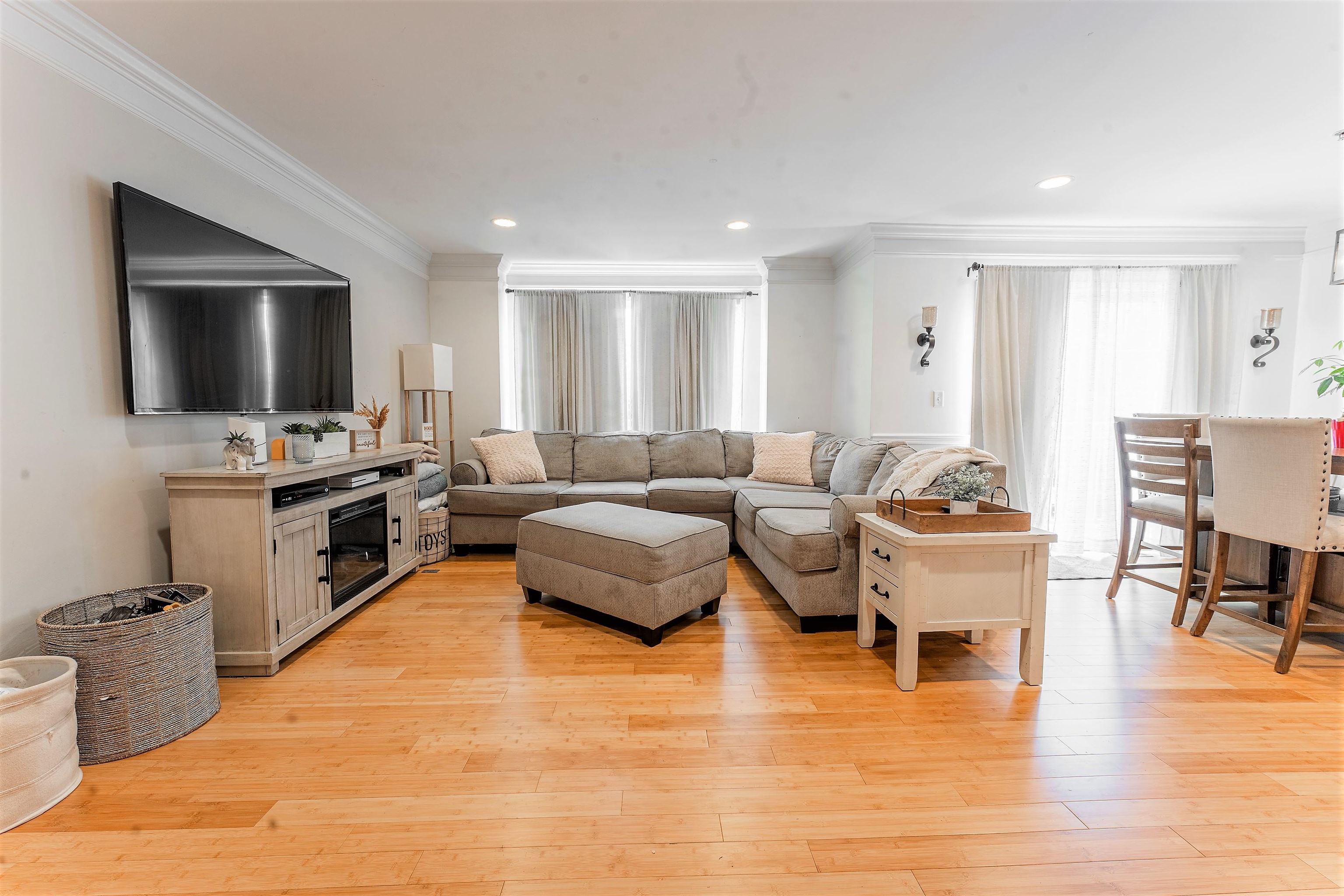 159 BLUE HERON DR