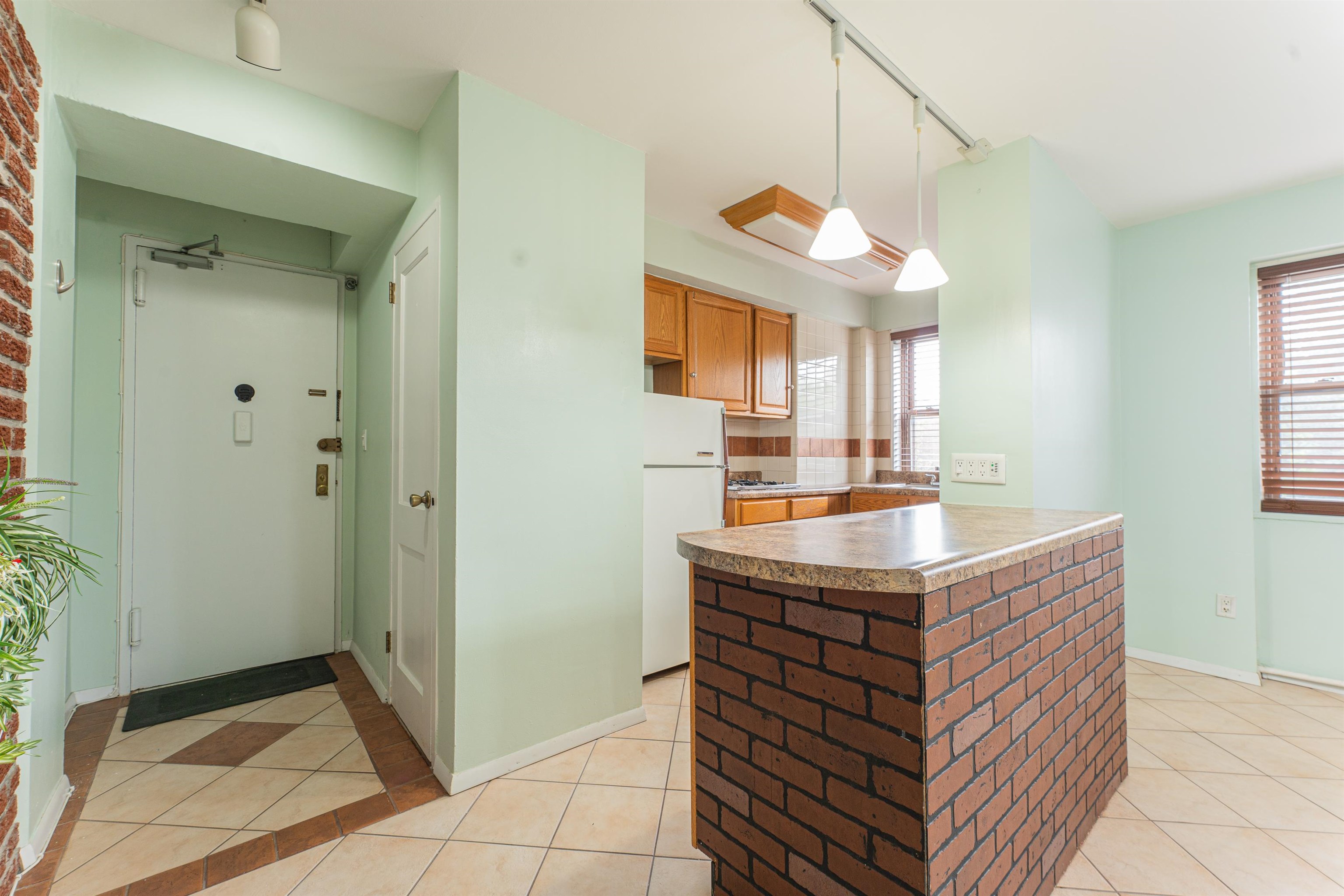 8811 BERGENLINE AVE Unit: 43