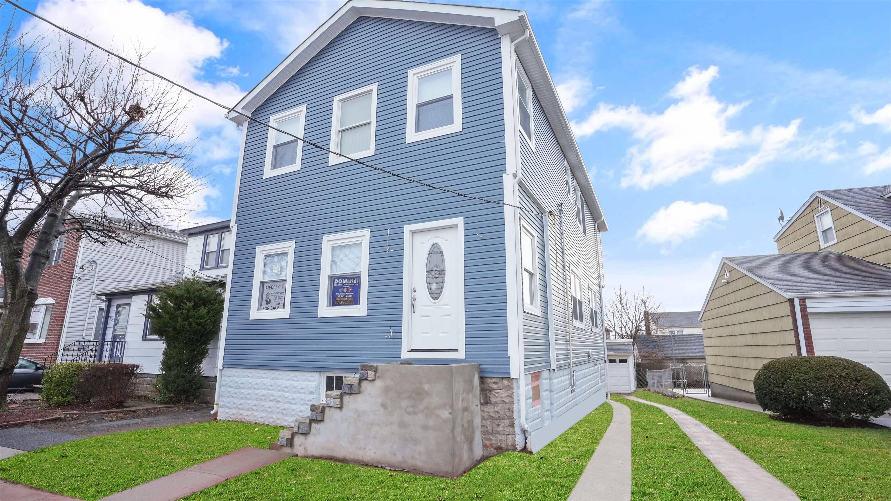704 5TH ST