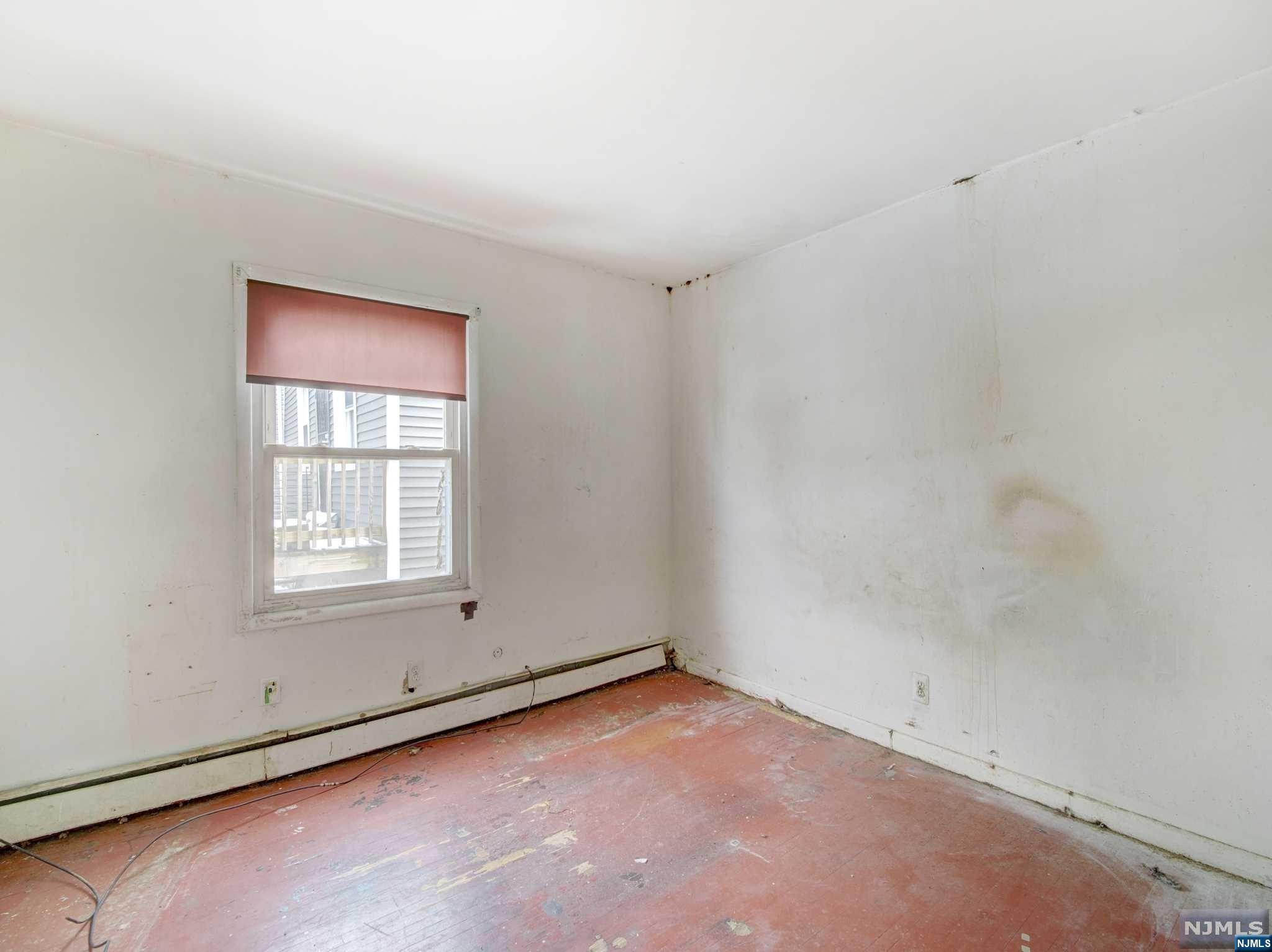 165-169 Godwin Avenue