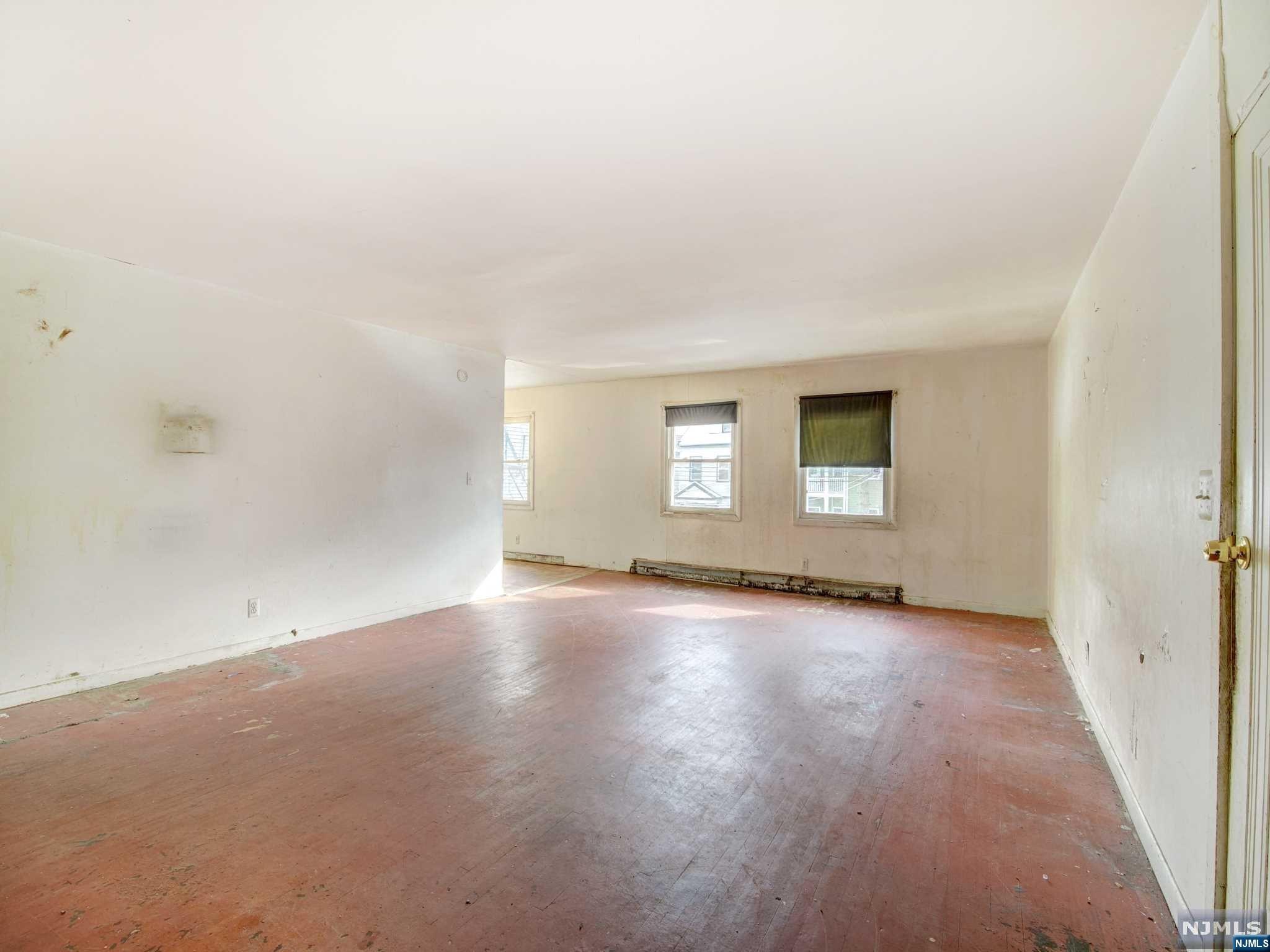 165-169 Godwin Avenue