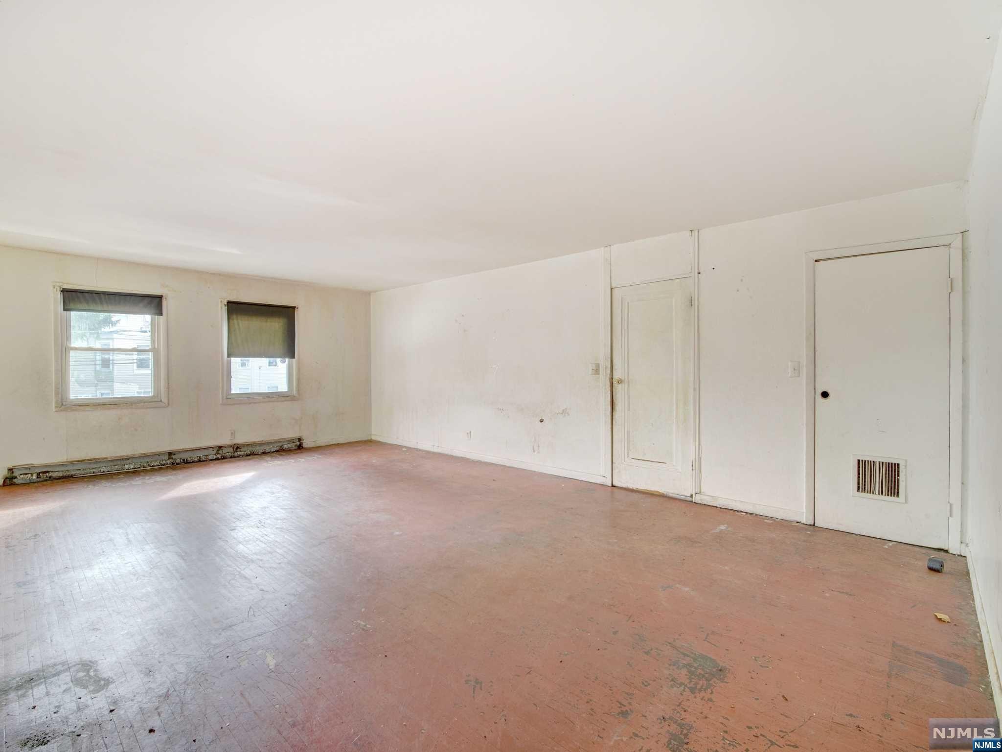 165-169 Godwin Avenue