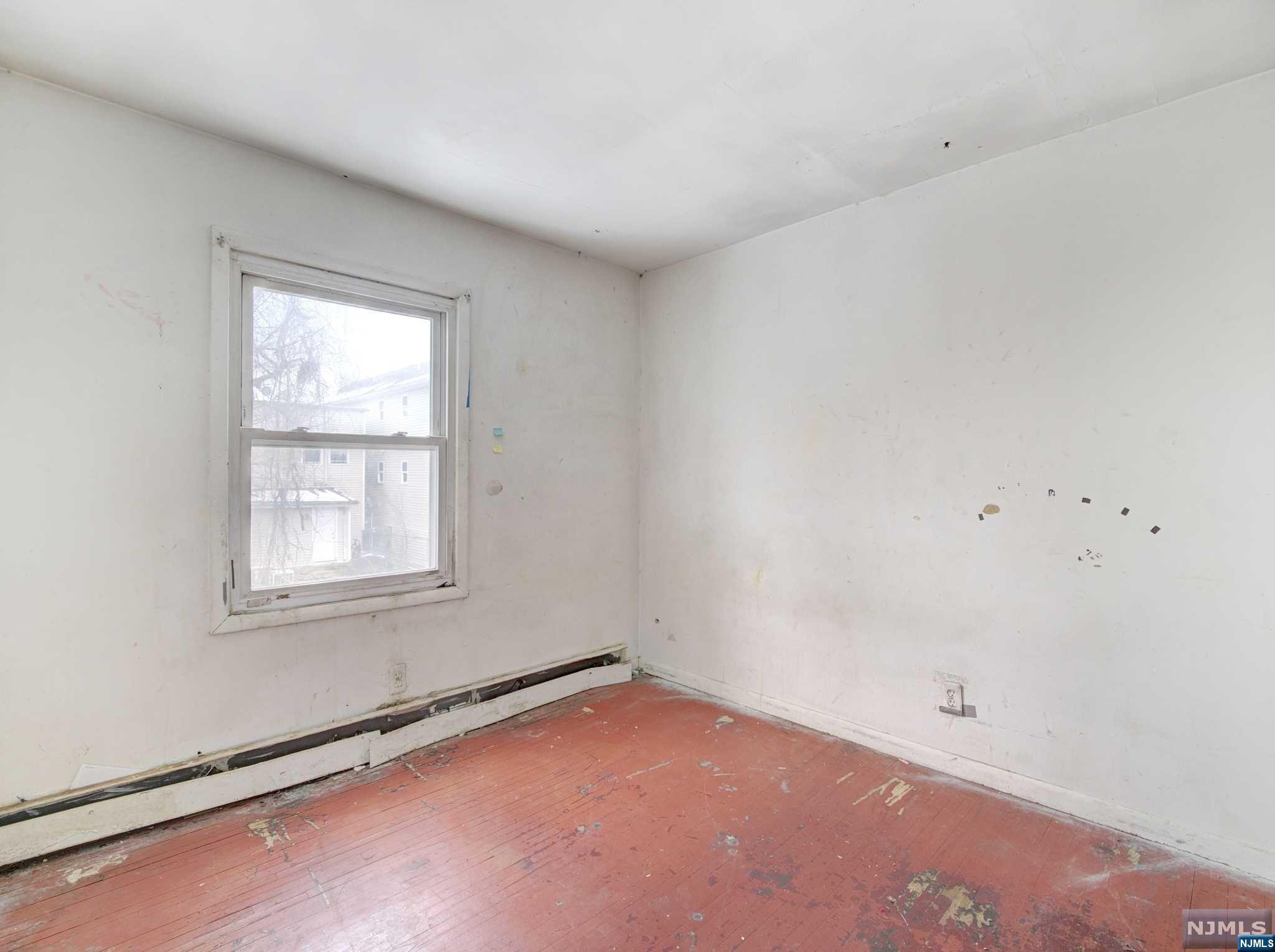 165-169 Godwin Avenue