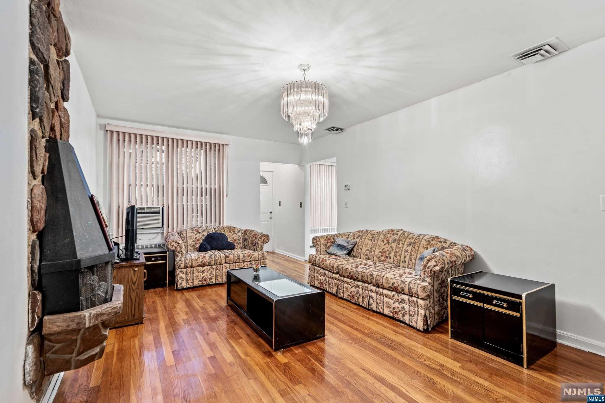 306 Garfield Avenue